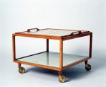 Servírovací stolek z obývacího pokoje Lisi Pospisil, design Walter Loos, provedení Ignaz Maschik, 1936, foto Edgar Knaack, archiv Bundesmobilienverwaltung