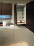 LivingKitchen 5 Řešení rohové skříňky Zeyko Cargo umožňující instalaci kávovaru, kořenek nebo baru