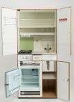  Kuchyňská skříň, Hauslohn, cca 1962, plnohodnotné vybavení pro minibyty