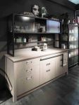 Diesel Social Kitchen je začleněna do kolekce Diesel Living navazující na známou módní značku. Scavolini