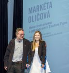 Cena Asociace užité grafiky a grafického designu pro Markétu Oličovou