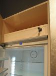LivingKitchen 4 Bezúchytkové otevírání dveří vestavné chladničky Blum Servo-Drive flex