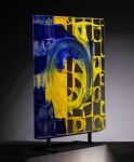 Péter Borkovics; Blue and Yellow (2023); Spékané, hutně tvarované, broušené a leštěné sklo (autorská technika); Dar pro Muzeum skla a bižuterie; Foto Viktória Győrfi